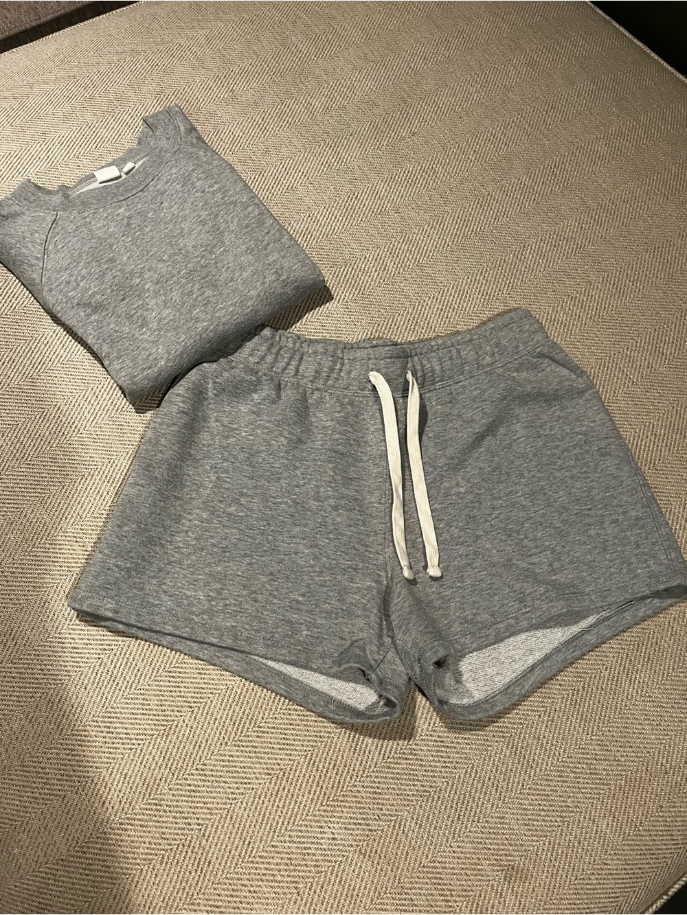 GAP Women's Short-Sleeve Heather Gray Sweatshirt